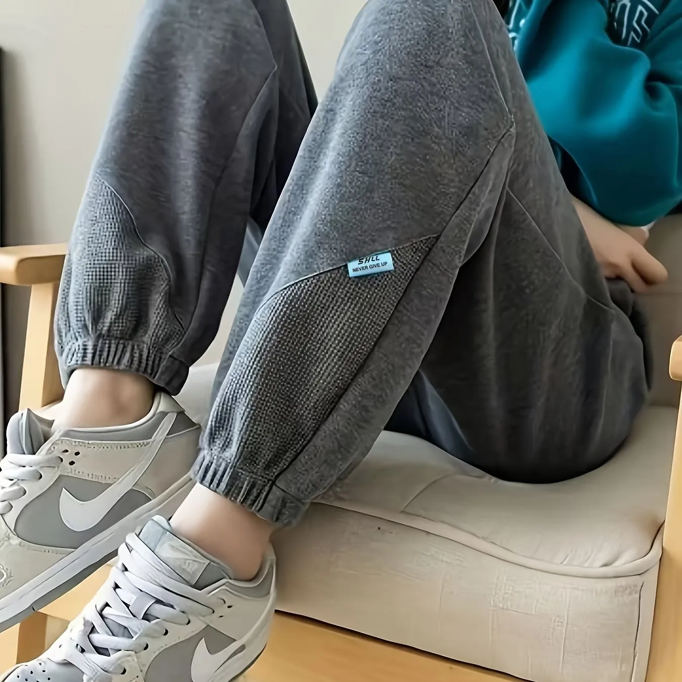 1pc Women'S Casual Polyester Jogger Pants, Elastic Waist with Drawstring, Solid Color Block Design, 3/4 Length, Loose Fit, Sports Sweatpants for All Seasons