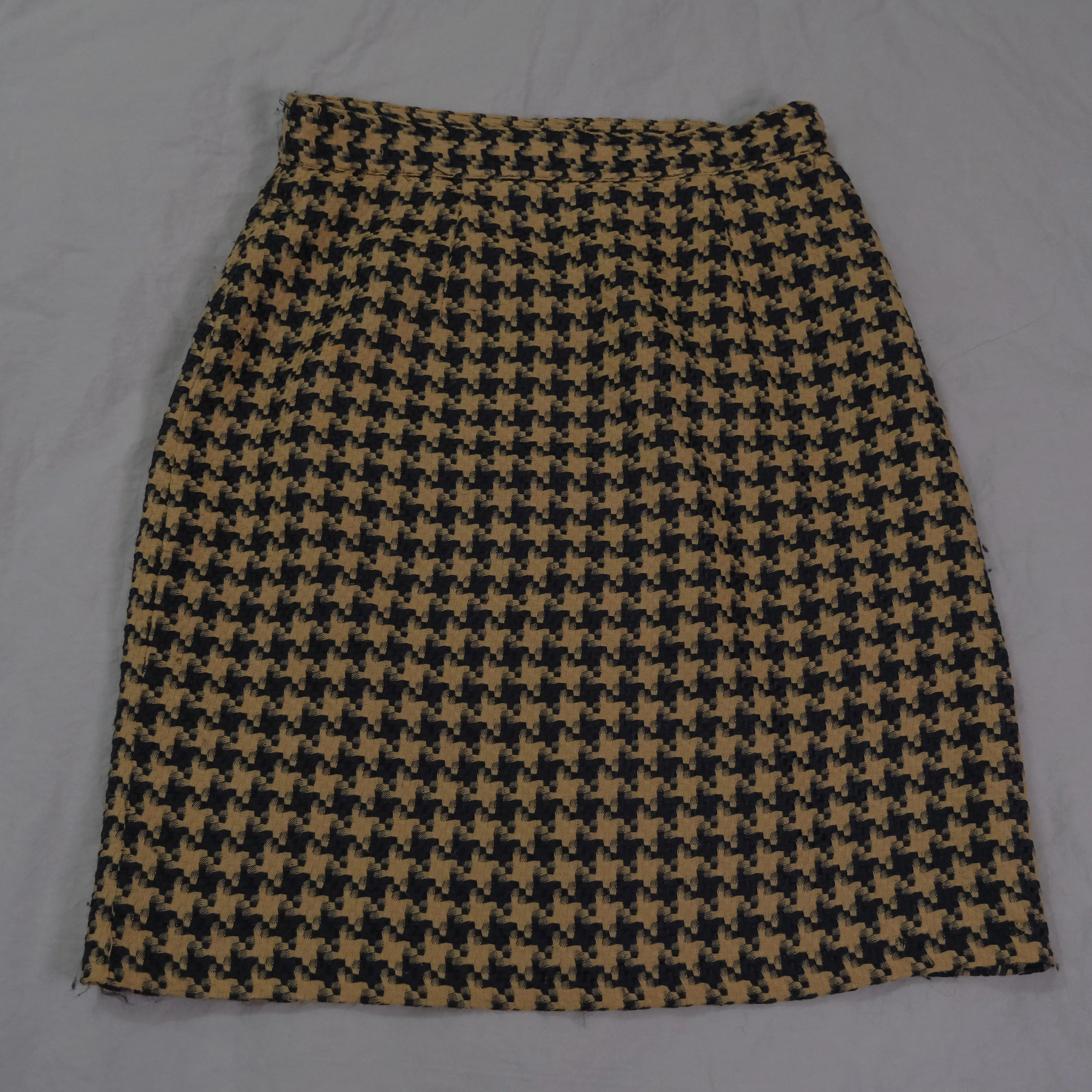 Butter Houndstooth Skirt
