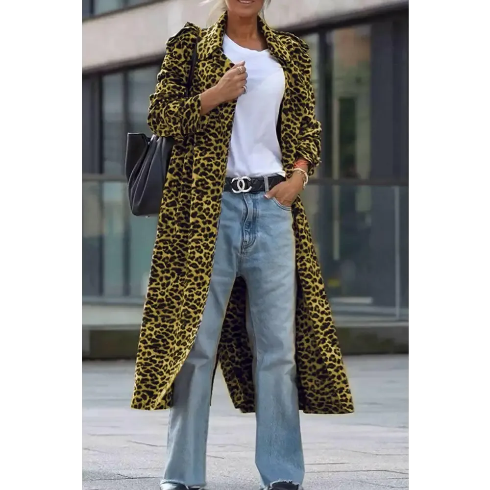 Elegant Leopard Collared Trench Coat for Luxury Fashion Enthusiasts