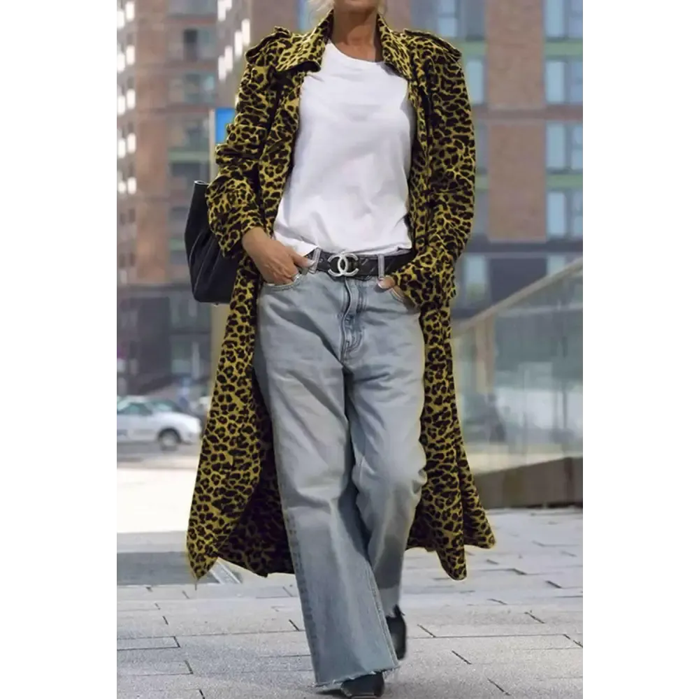 Elegant Leopard Collared Trench Coat for Luxury Fashion Enthusiasts