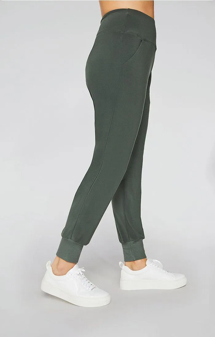 Motion Trim Cuff Jogger