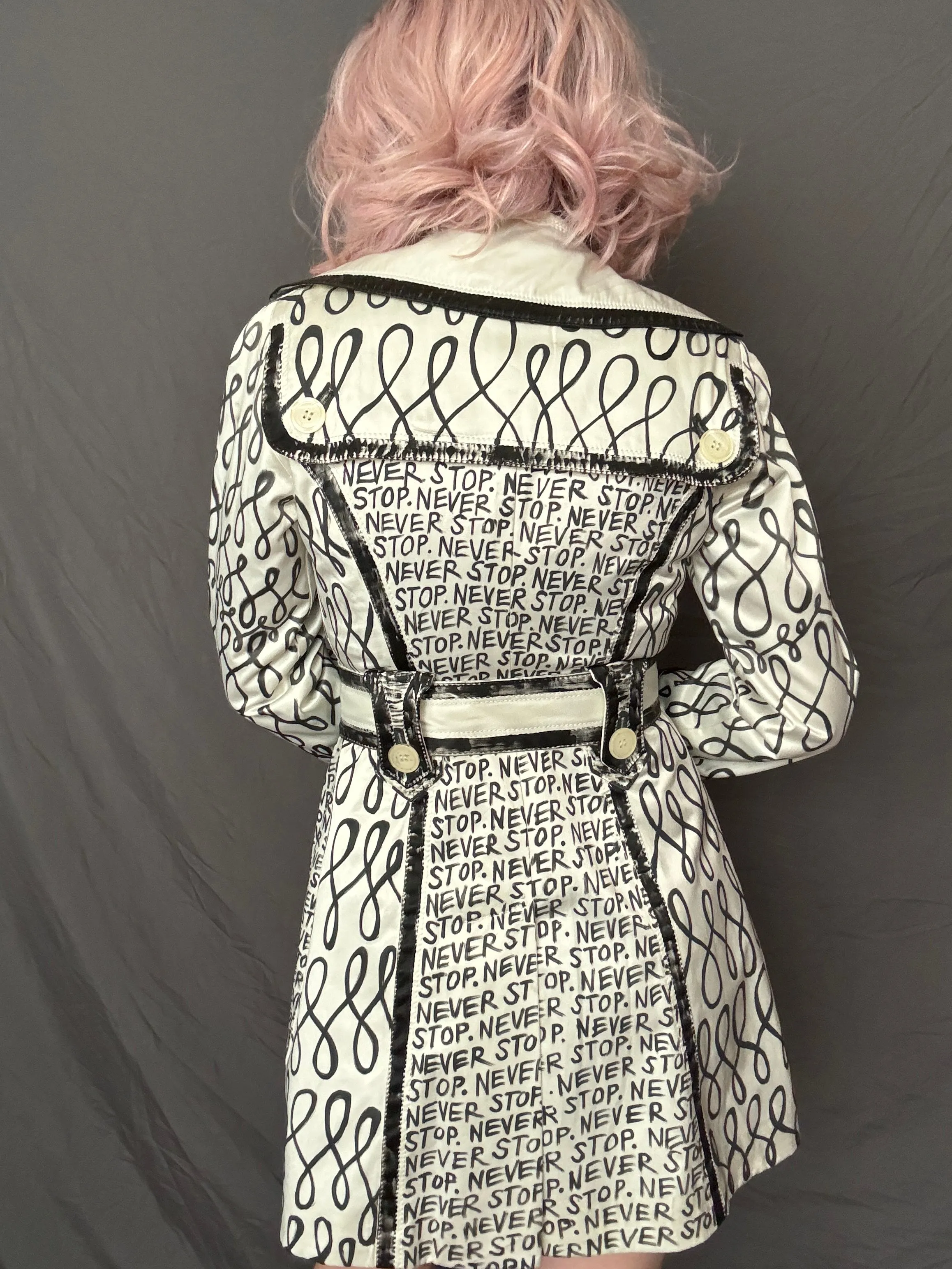 NEVER STOP Womens Ivory Trench Coat, X-Small